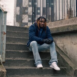 villz-uk-rapper-streetwear-stairs-merch